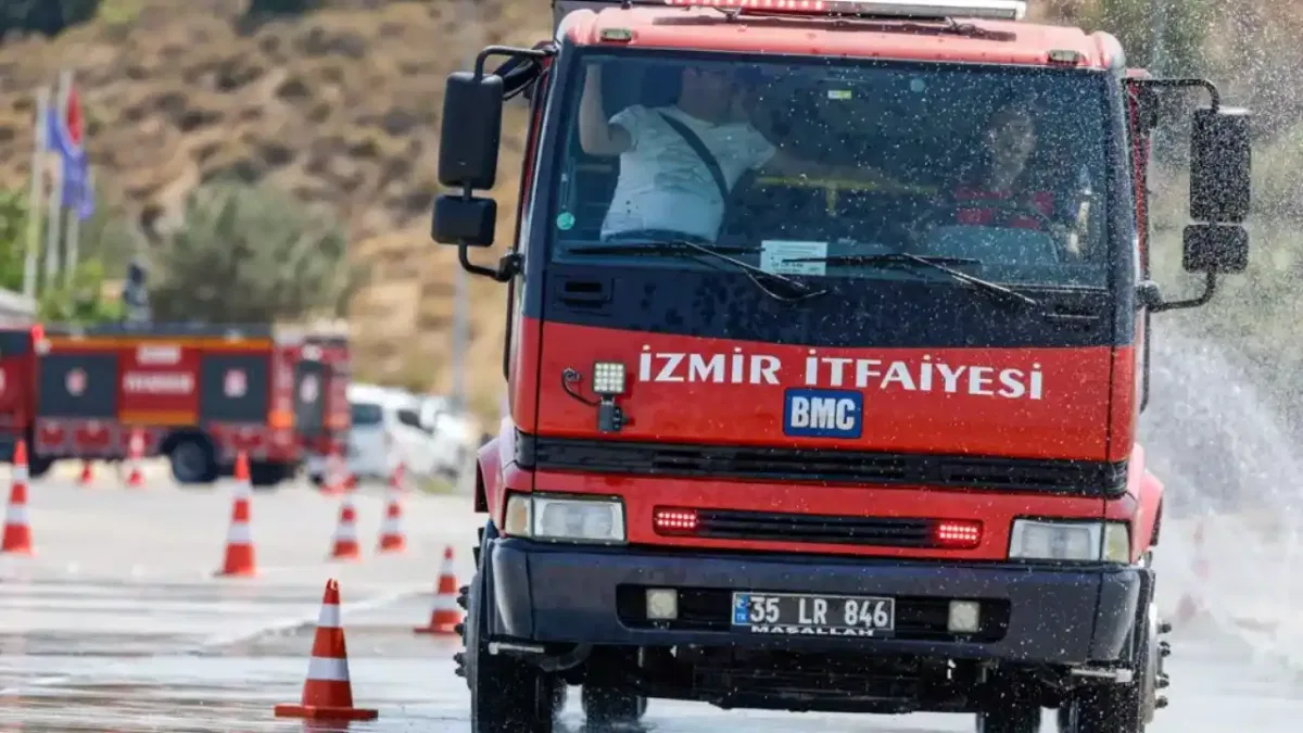İzmir'de itfaiyecilere zorlu eğitim!