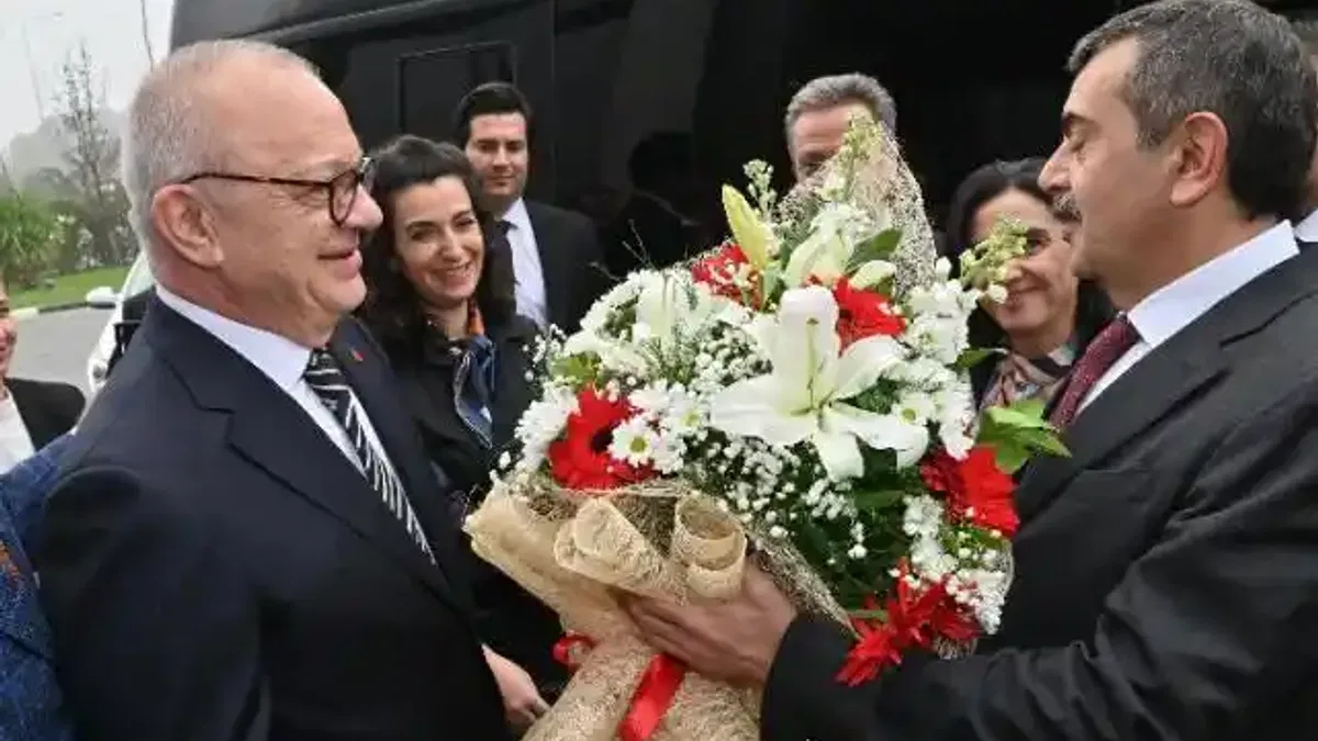 Bakan Tekin Manisa'da