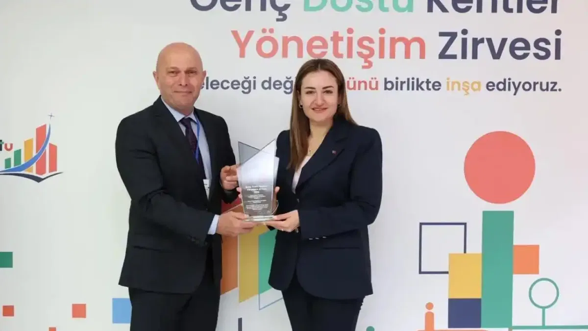 Antalya’ya ‘Genç Dostu Kent’ ödülü