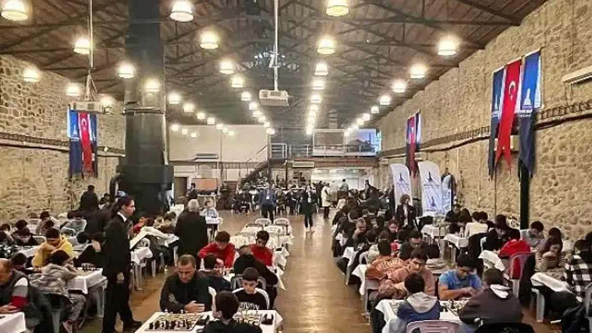 Büyükşehir'in geleneksel satranç turnuvası tamamlandı