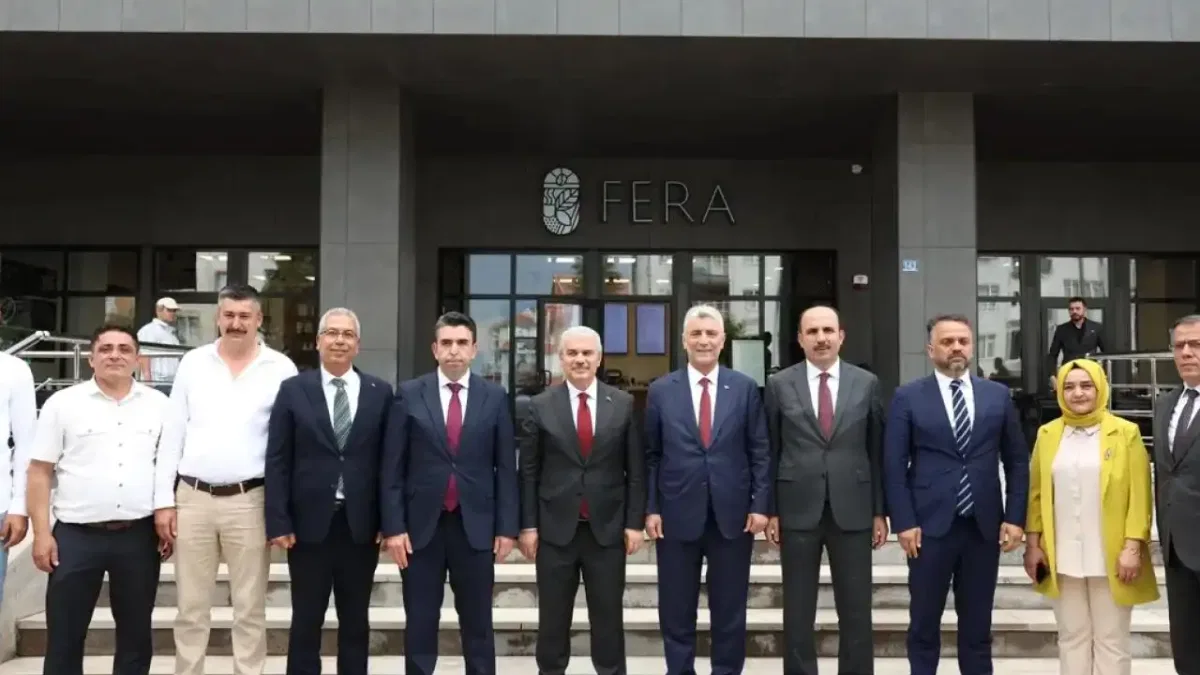Bakan Bolat Ereğli’de Gençlik Kampüsü’nü ziyaret etti