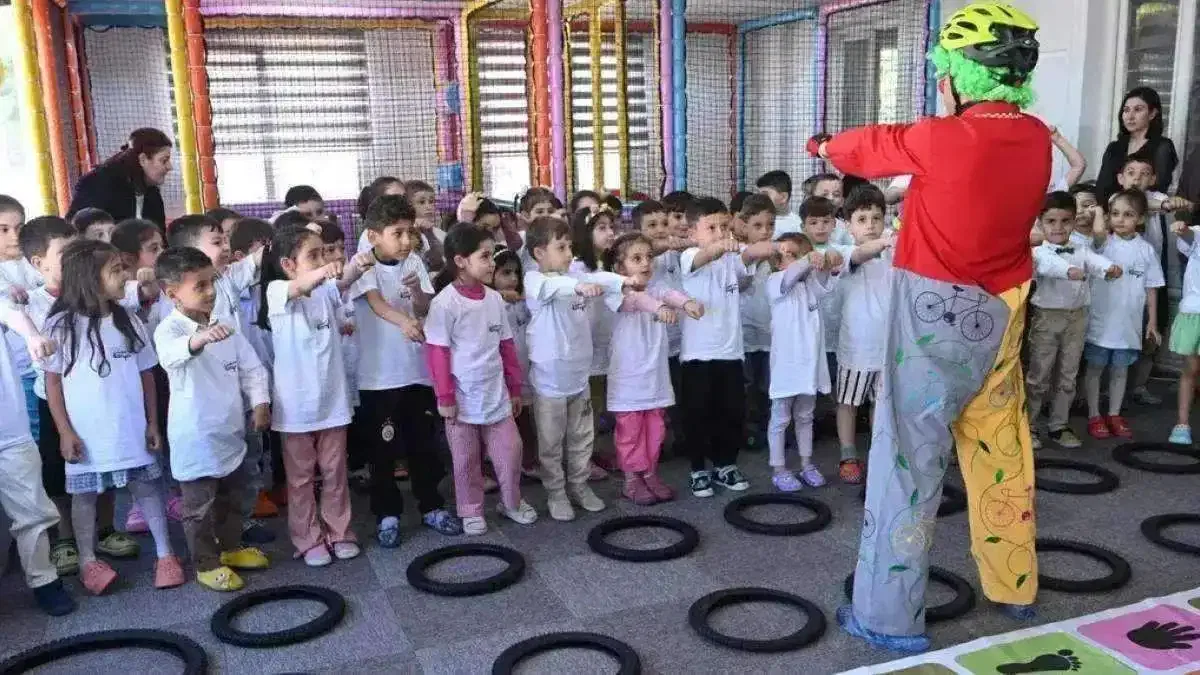 Konya'da anaokulu öğrencilerine bisiklet bilinci eğitimi