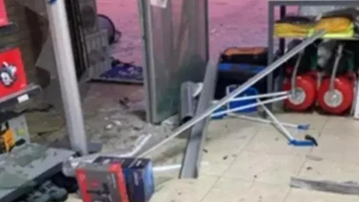 Şile Ağva'da işyerine patlayıcı saldırı!