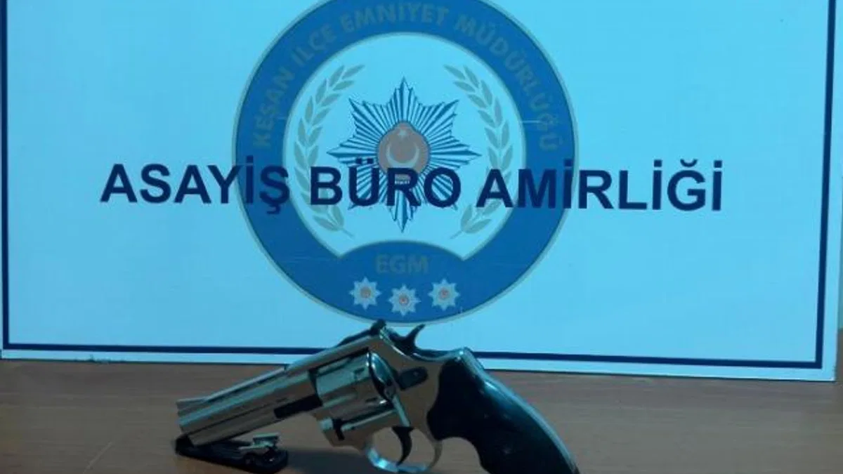 Kuru sıkı tabancayla yakalandı