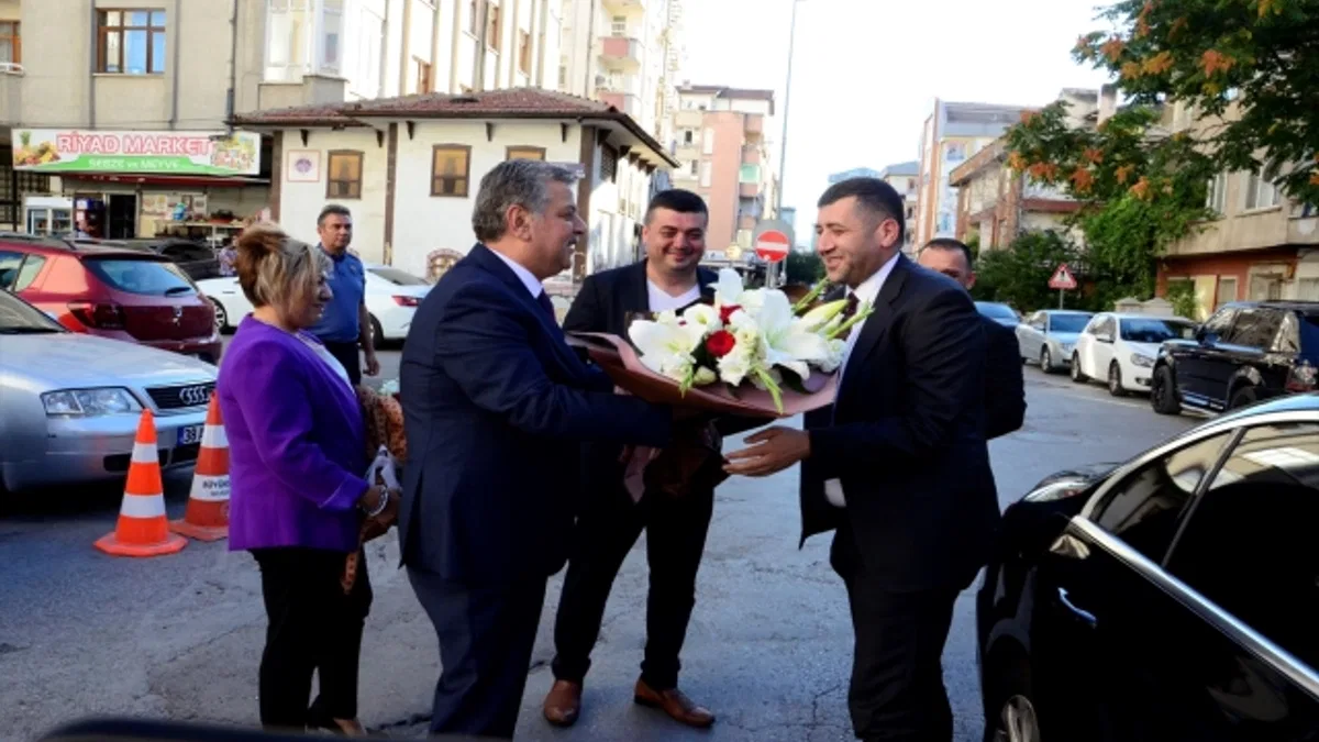 MHP'ye yeniden katılan milletvekili Ersoy, partisinin il başkanlığını ziyaret etti