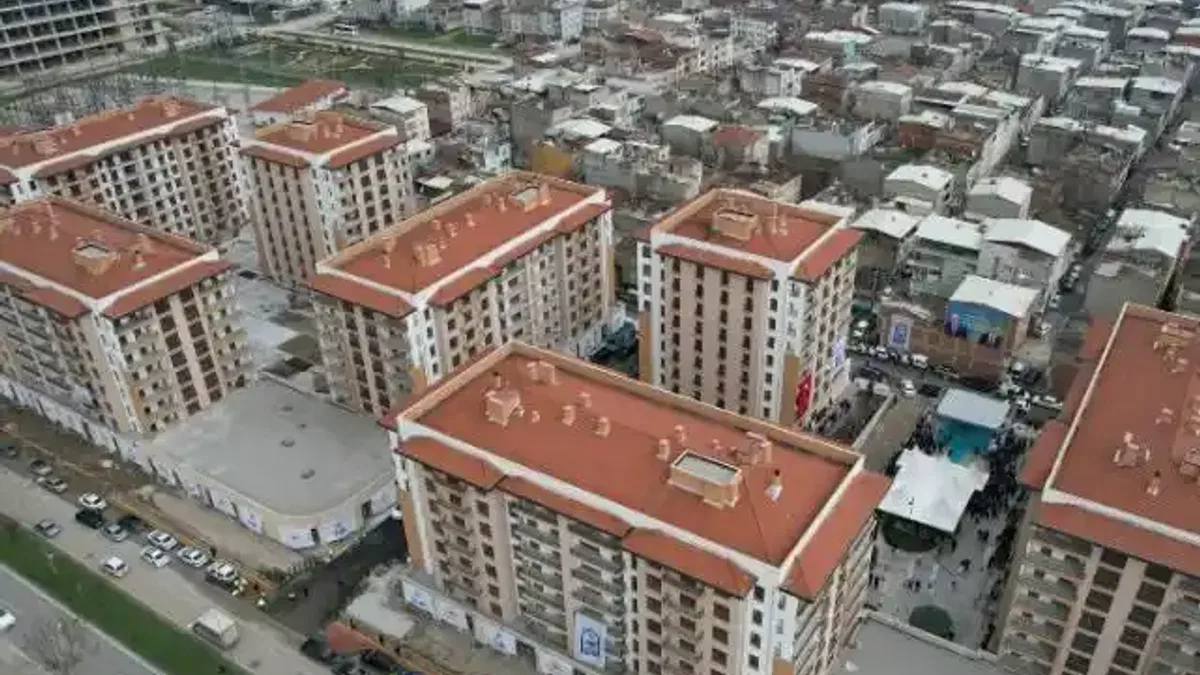 Mevlana'da anahtarlar teslim edildi