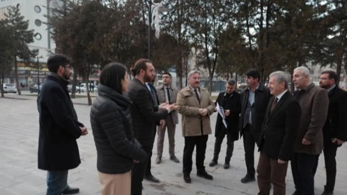 Kayseri Melikgazi Nazmi Toker Okulu'nu restore ediyor