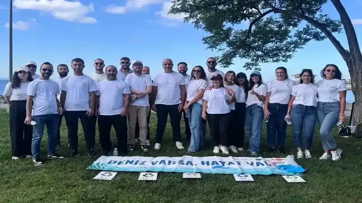 İstanbul ve Sapanca kıyılarında temizlik yapıldı