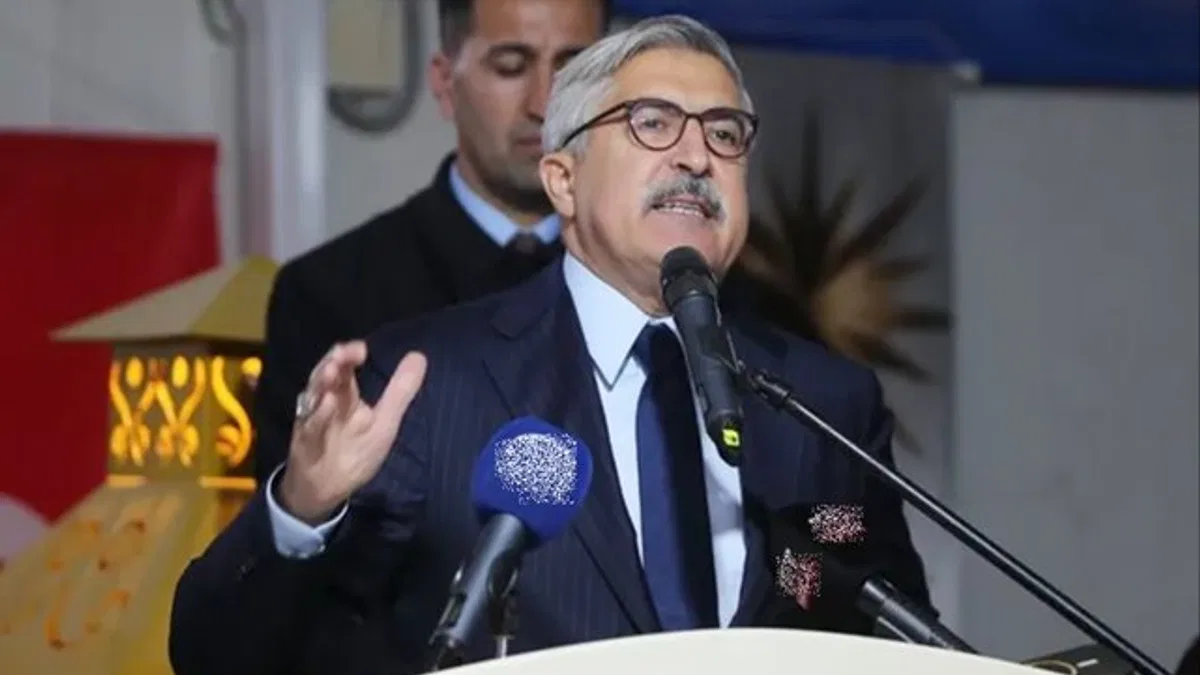 Yayman: Haddini bil Özgür Özel!