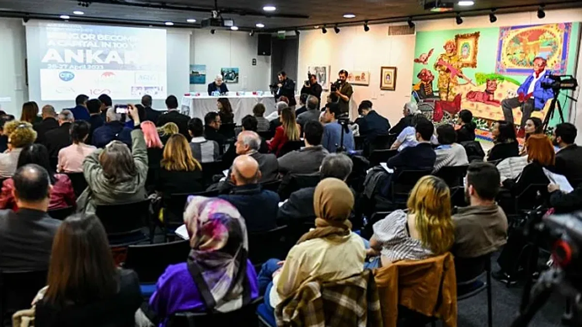 Başkent'in 100 yılı masaya yatırıldı