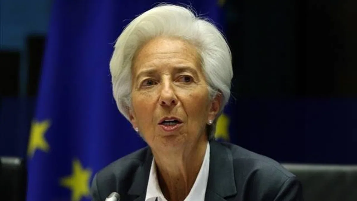 ECB Başkanı Lagarde: Avro’nun değer kaybı da enflasyonist baskıları artırdı