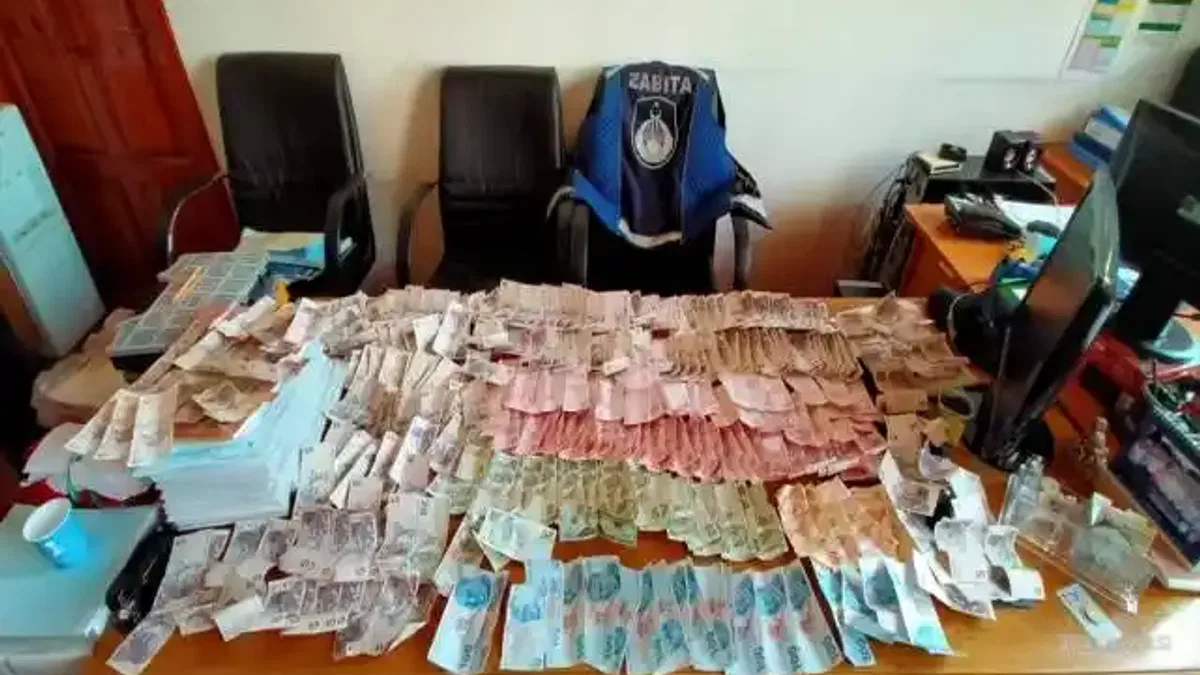 Konya'da dilencinin üzerinden 3 bin 912 lira çıktı