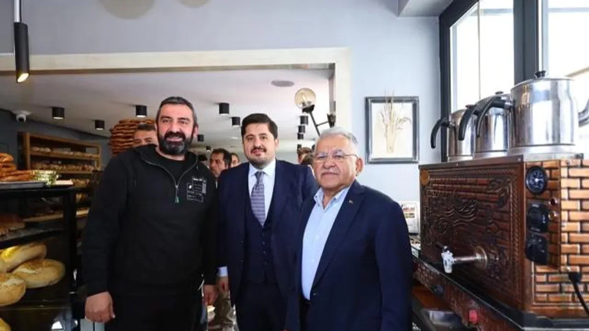Memduh Büyükkılıç'tan Hunat esnafına ziyaret