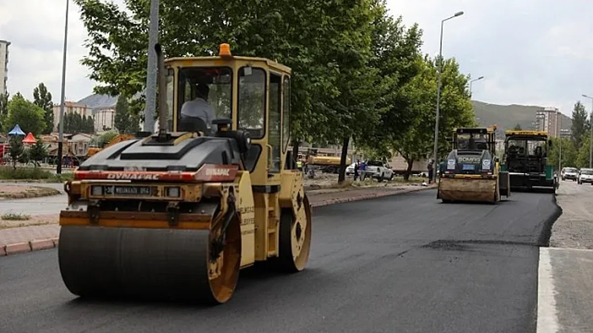 Kayseri Melikgazi asfalt çalışmalarını hızlandırdı