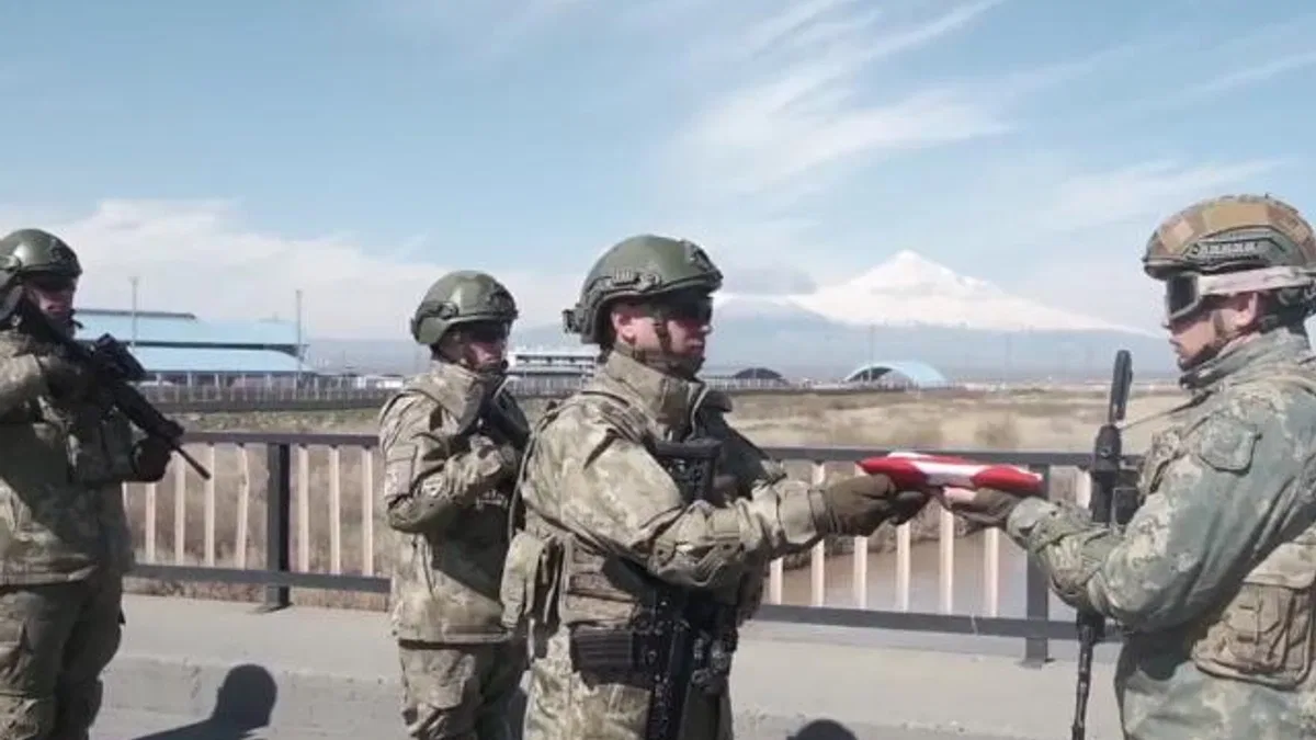 Nahçıvan askerleri tatbikat için Türkiye'de