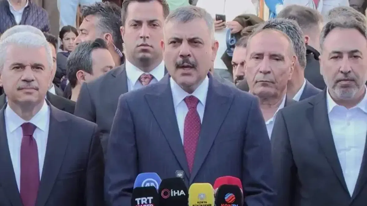 Bakan Çiftçi baba ocağı Konya'da... Güvenlik güçlerine telsizden seslendi