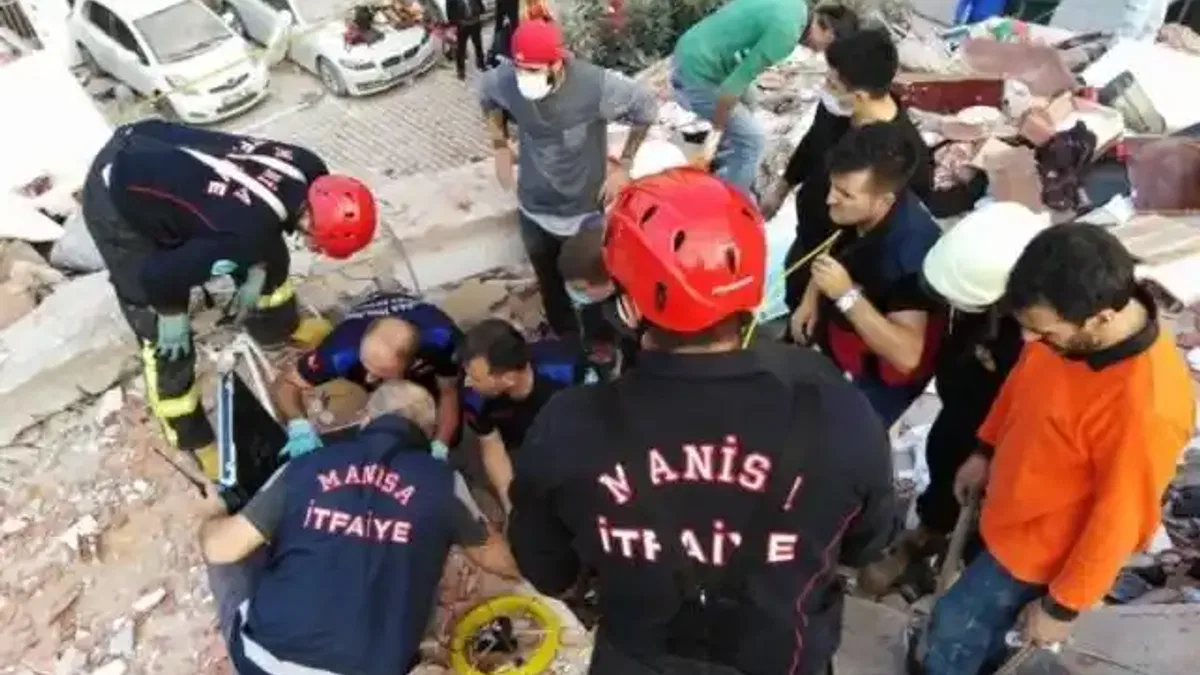 Manisa İtfaiyesi ihtiyaç olan her yerde