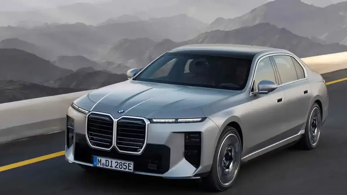 BMW'nin yeni 7 serisi Türkiye'de satışa çıktı!