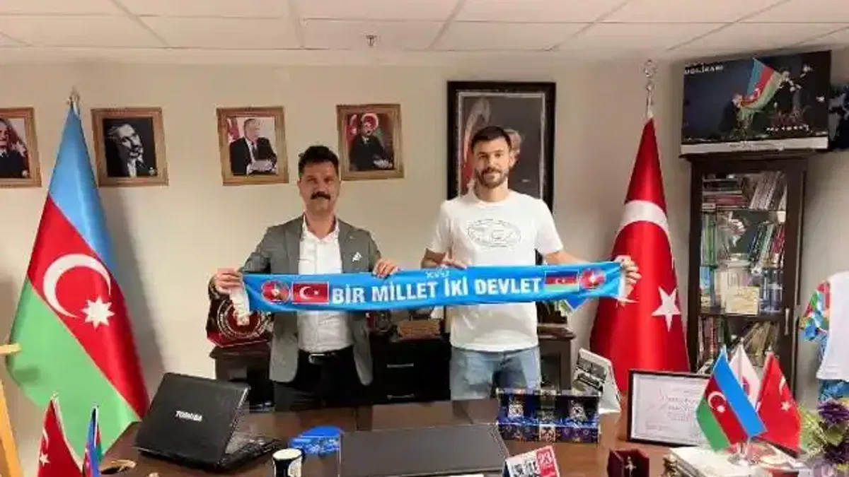 Sertan Tashkin Manisa Azerbaycan Kültür ve Dayanışma Derneğini ziyaret etti