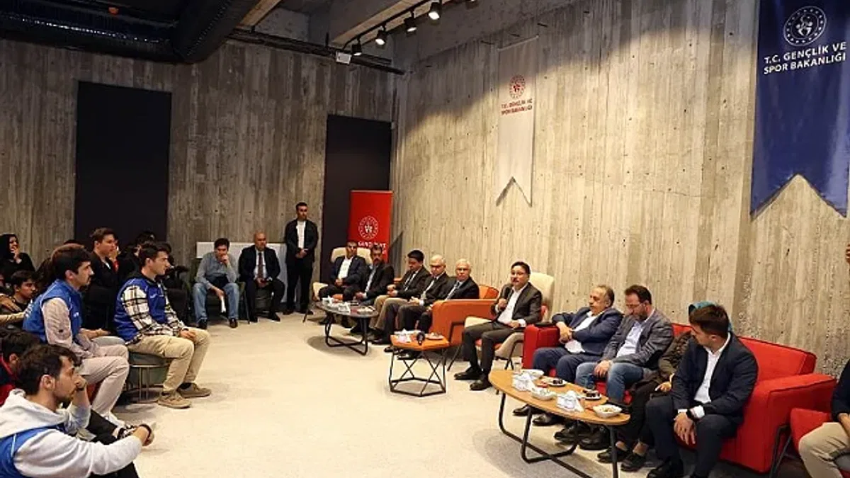 Kayseri Talaslı gençler 'Genç Ofis'te buluşuyor