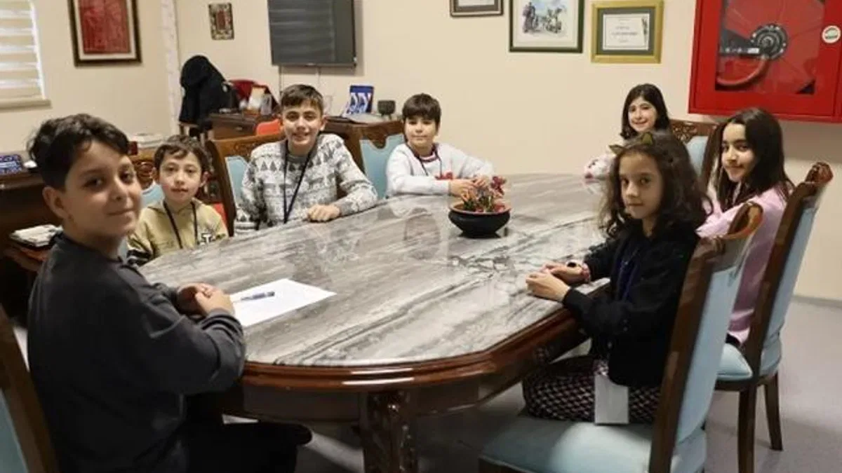 Bursa'da müzeleri bir günlüğüne çocuklar yönetti