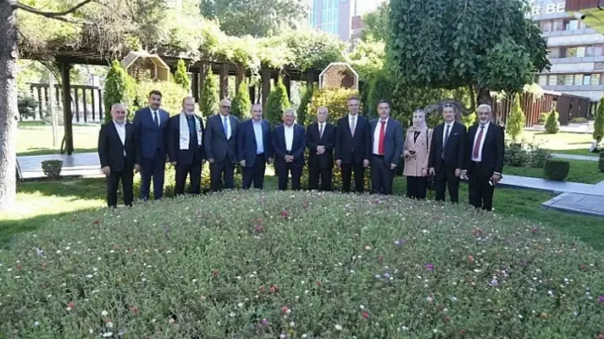 Filistin Büyükelçisi'nden Memduh Büyükkılıç'a ziyaret