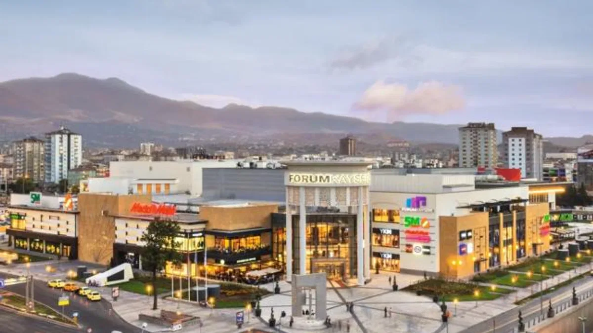 Forum Kayseri ve Forum Mersin AVM, 350 milyon Euro’ya Satıldı