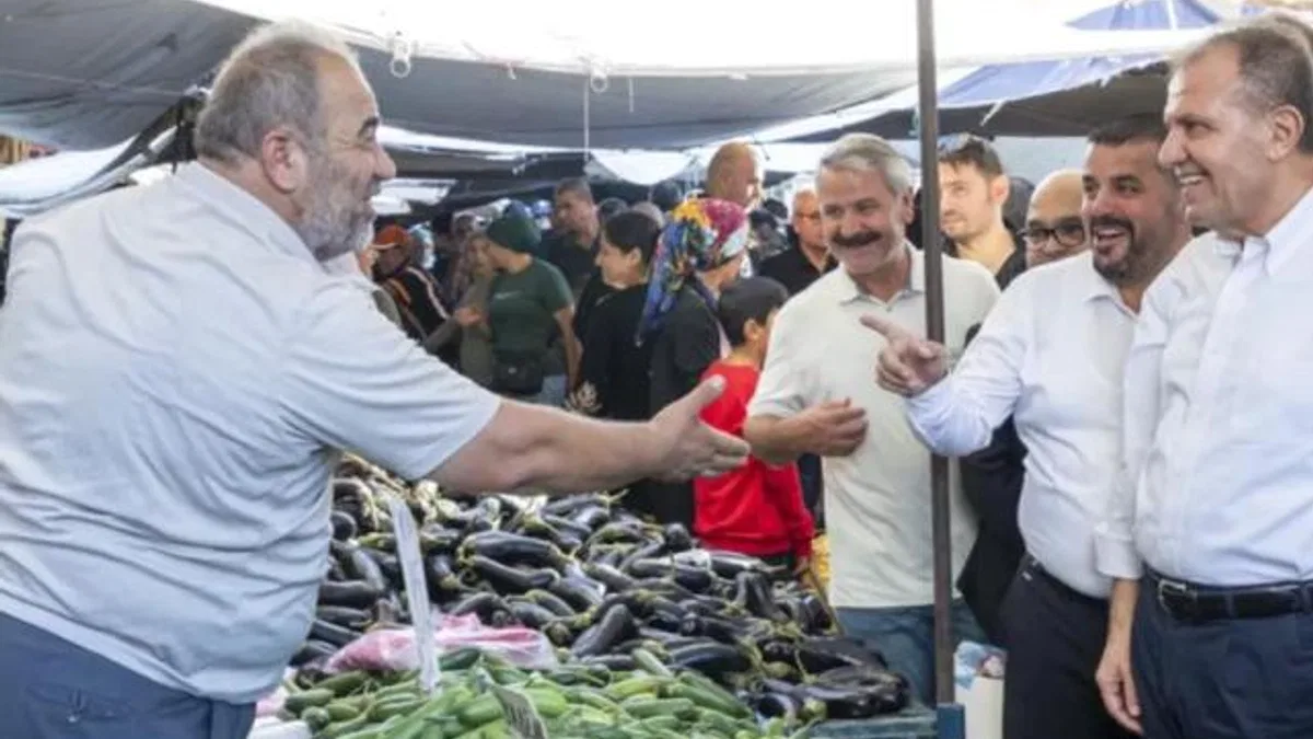 Mersin'de Başkan Seçer’e sevgi seli