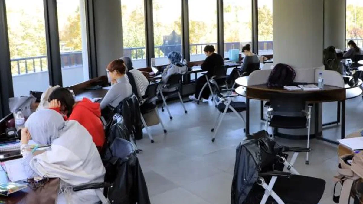 Konya Karatay'da bu kütüphane rezervasyonla çalışıyor
