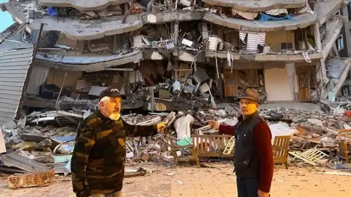 100 bin depremzedeye destek vermenin gururunu yaşıyor