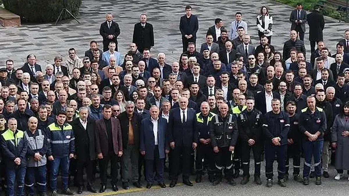 Başkan Erkoyuncu çalışanlarla bayramlaştı