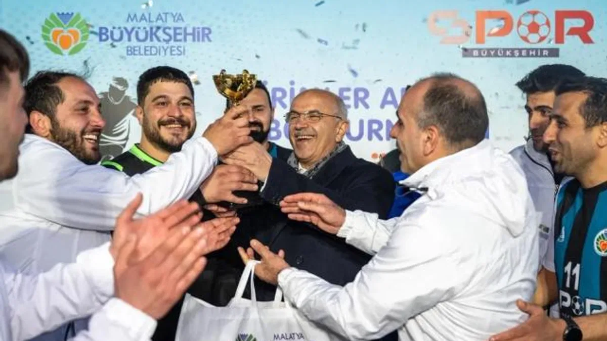 Malatya Büyükşehir'de şampiyon Gençlik ve Spor Hizmetleri Dairesi Başkanlığı oldu