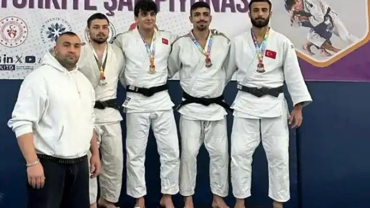Sakaryalı judocu Sedat Durmuş Erzurum’da podyuma çıktı