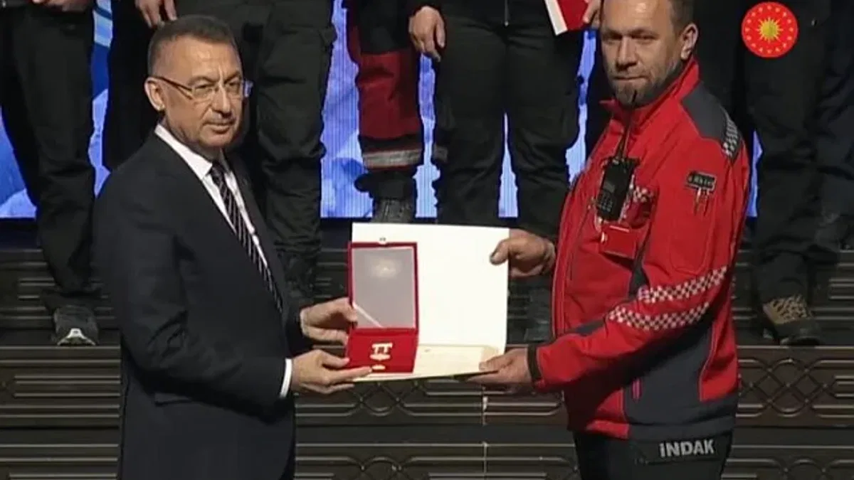 İndak'a büyük onur