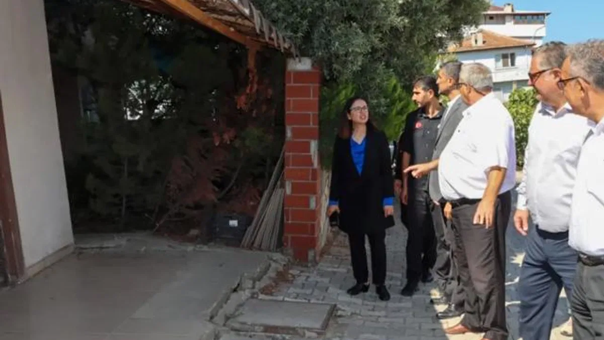 Yalova'da toprak kaymalarının yaşandığı bölgeye yerinde inceleme
