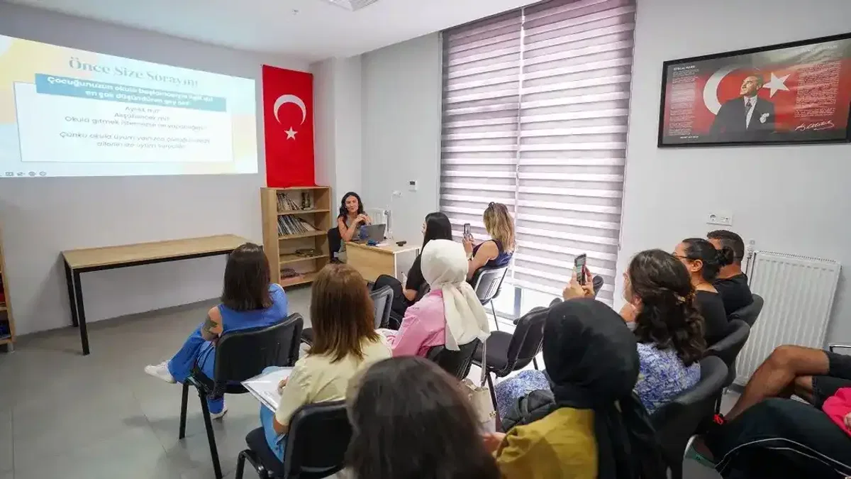 İstanbul Beylikdüzü’nde okula uyum semineri