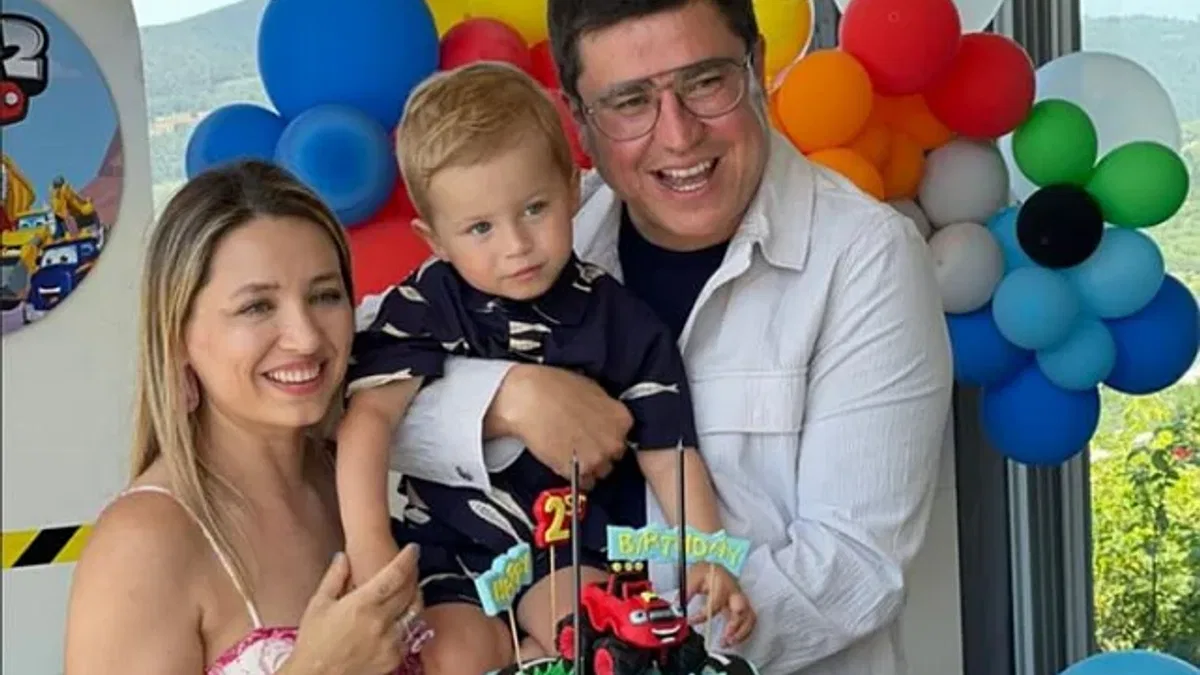 İbrahim Büyükak oğlunun doğum gününü Bursa'da kutladı