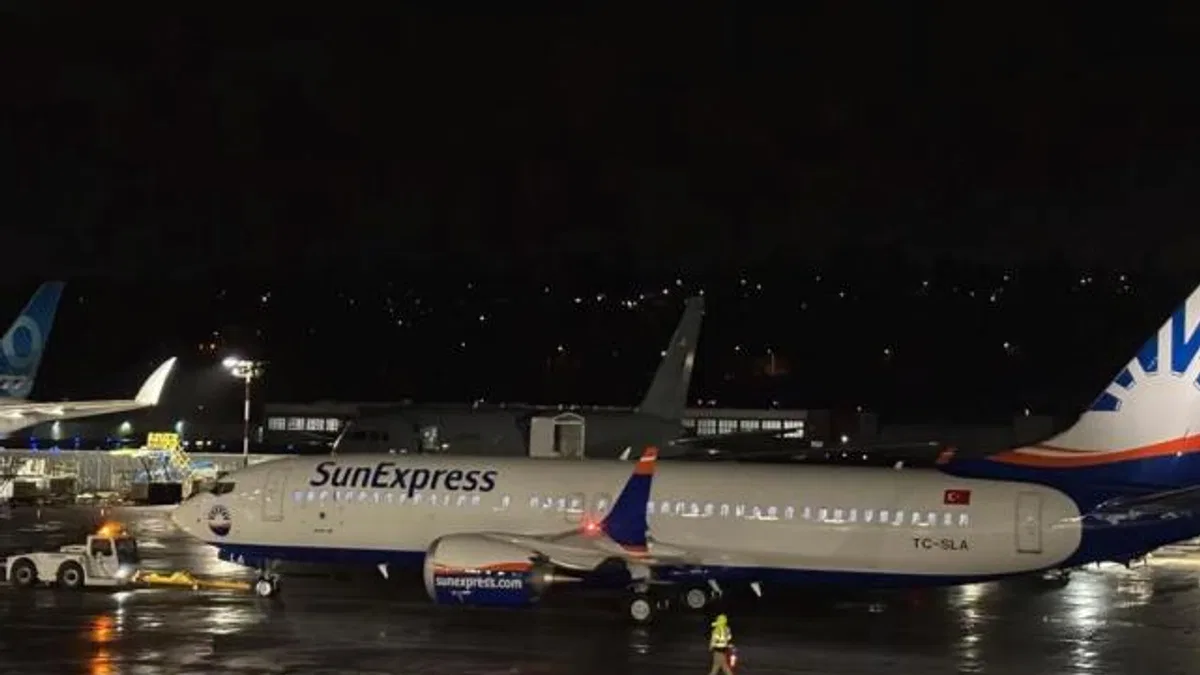 SunExpress, İki Yeni Boeing 737-8 Uçağını Teslim Aldı