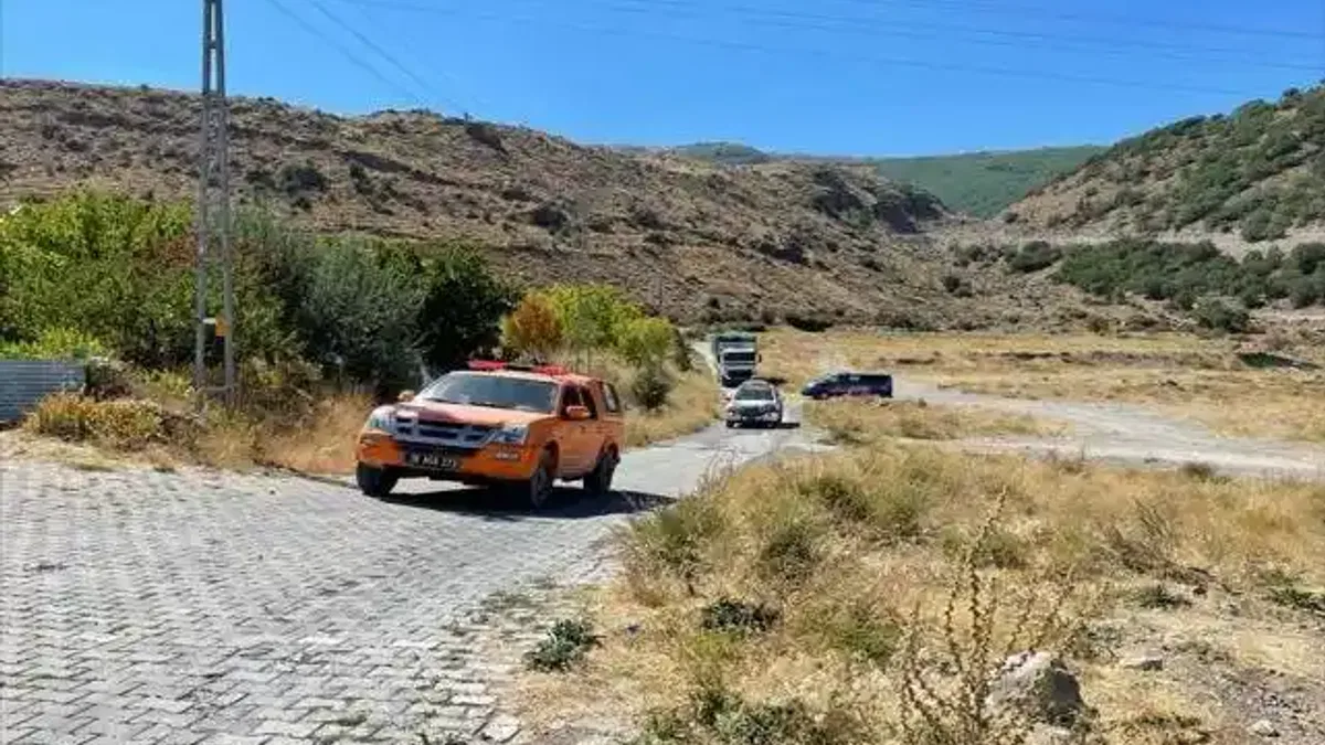 Kayseri'de dağlık alanda bisikletten düşen genci ekipler kurtardı