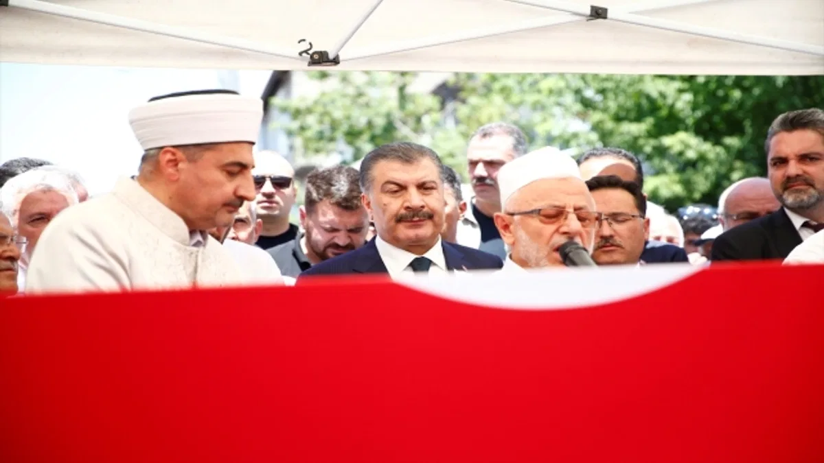 Konya'da öldürülen Dr. Ekrem Karakaya Kayseri'de toprağa verildi