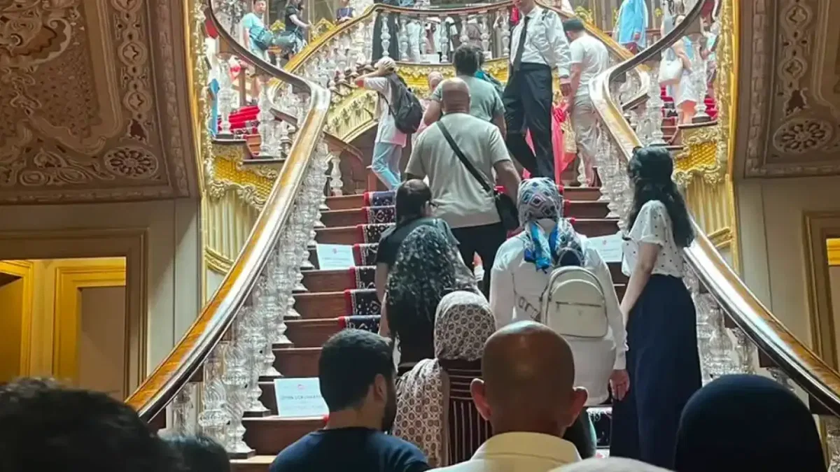 İstanbul Maltepelilerden “Dolmabahçe Sarayı”na ziyaret