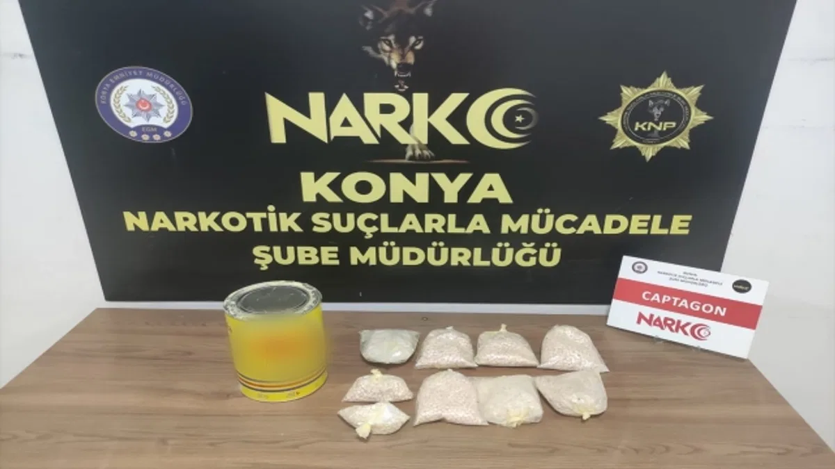 Konya'da uyuşturucu operasyonunda yakalanan 17 zanlıdan 8'i tutuklandı