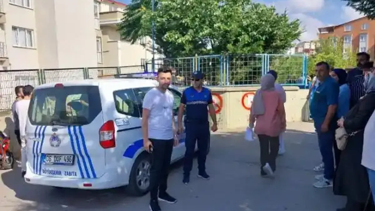 KPSS’ye geç kalanların imdadına Kocaeli Zabıtası yetişti