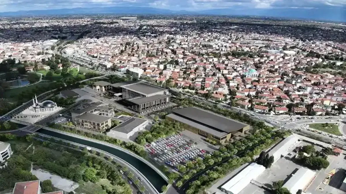 Sakarya'da ray dönüşüm projesinde kazı başladı