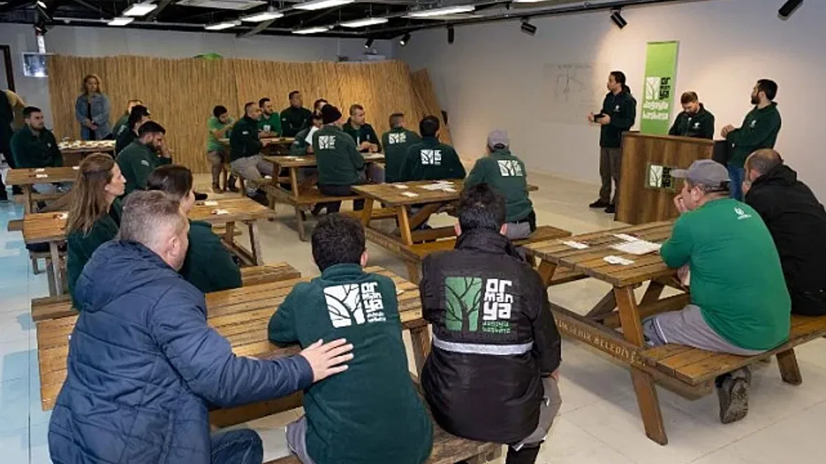 Kocaeli'de KO-MEK'ten hayvan bakıcılığı eğitimi