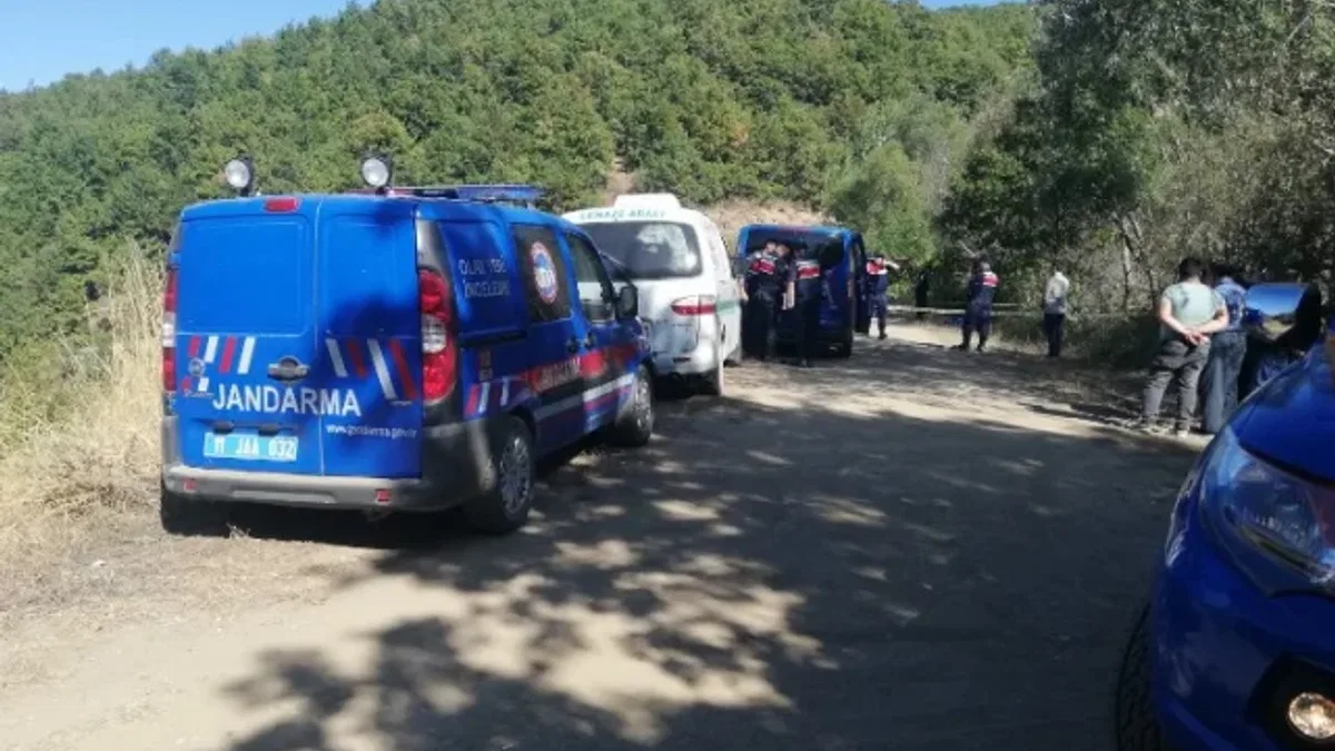 Gölette erkek cesedi bulundu
