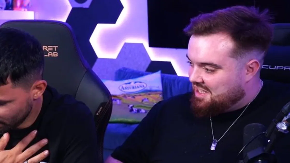Sergio Agüero Twitch'te yaptığı canlı yayın esnasında kalp ritim bozukluğu yaşadı! İşte o anlar