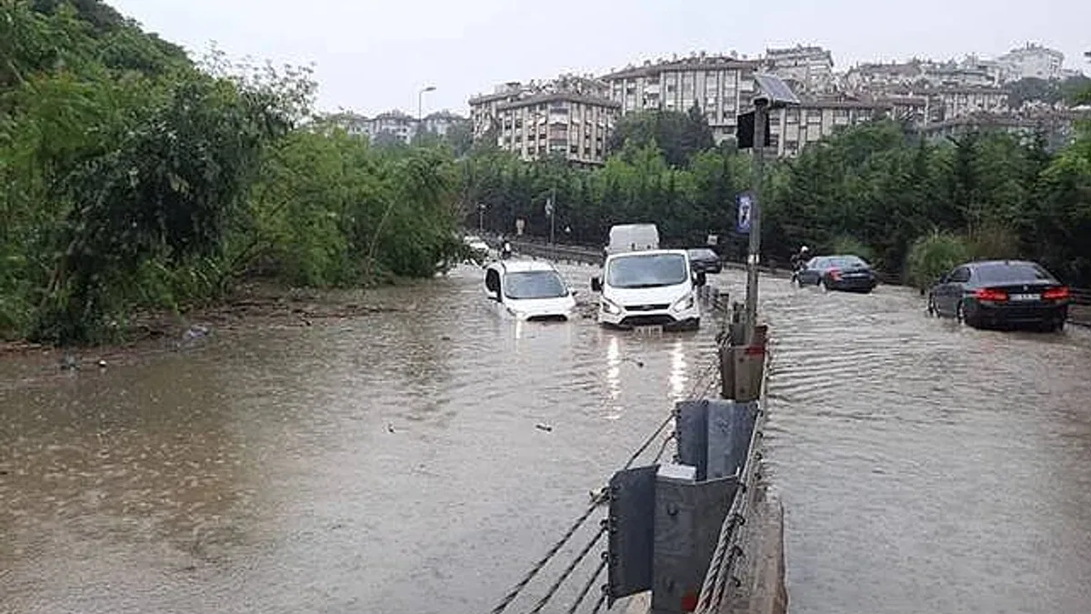 Meteoroloji uyardı: Sel, su baskını, doluya dikkat!