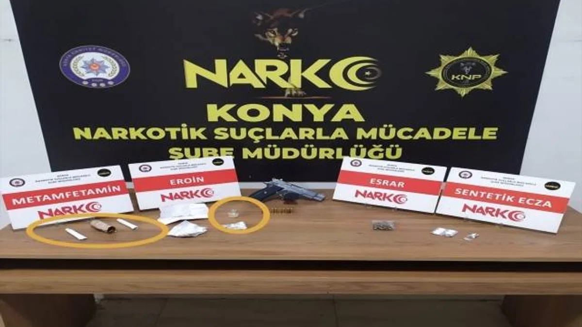 Konya'da boya tüplerine uyuşturucu gizledikleri iddiasıyla yakalanan 2 zanlı tutuklandı