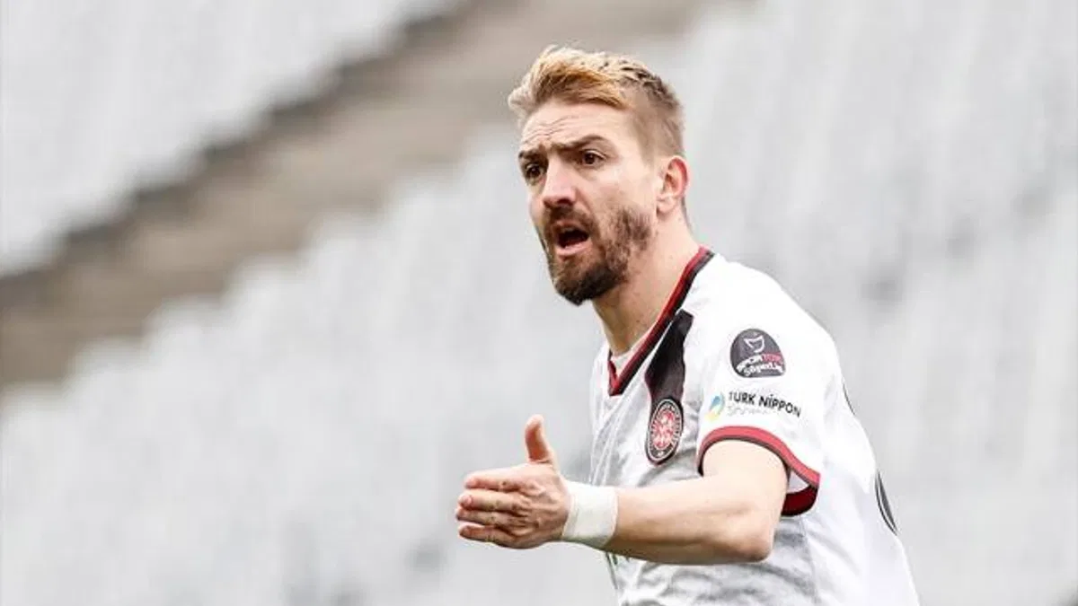 Caner Erkin'den Hamit Altıntop'a tepki